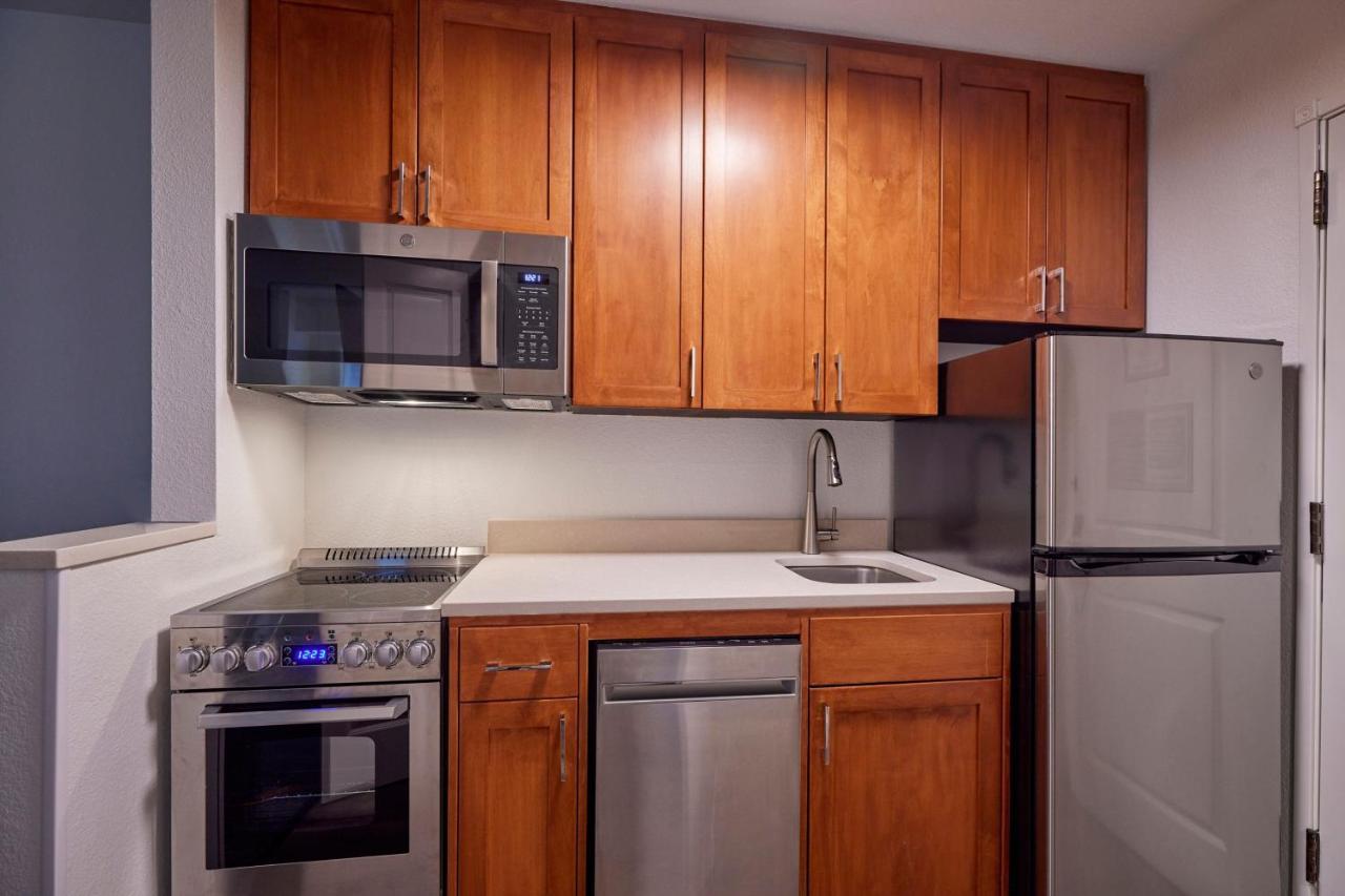 Towneplace Suites Μέντφορντ Εξωτερικό φωτογραφία
