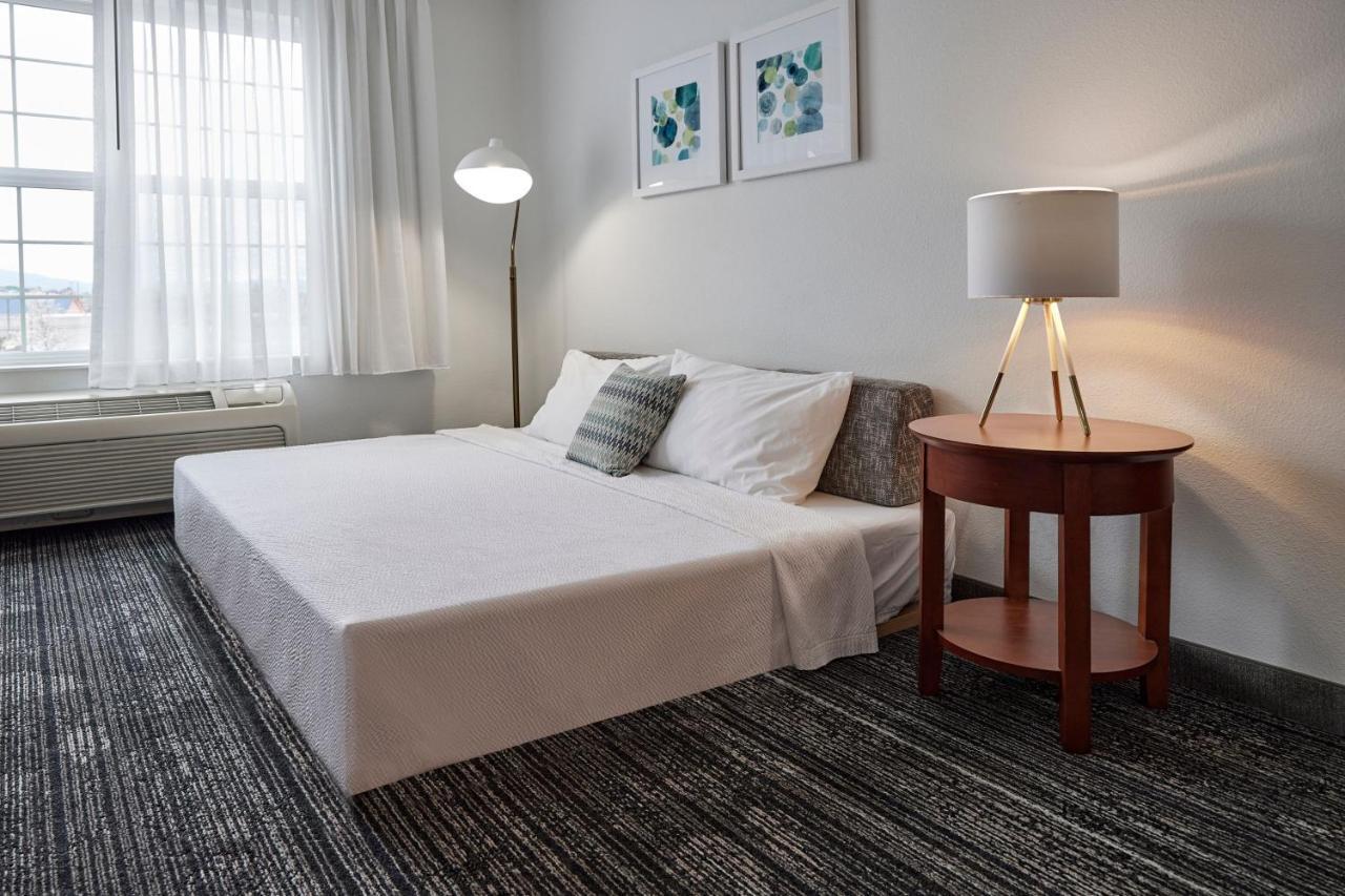 Towneplace Suites Μέντφορντ Εξωτερικό φωτογραφία