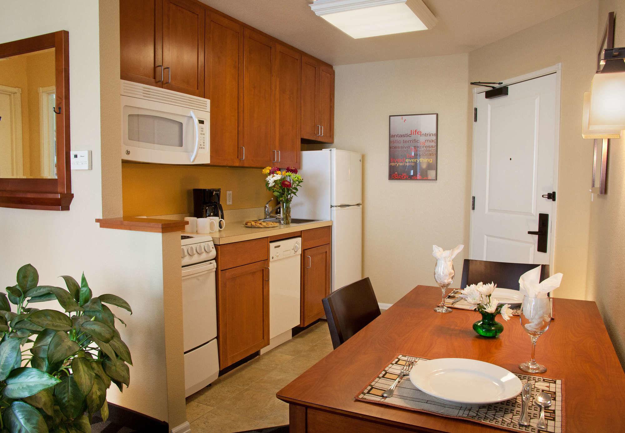 Towneplace Suites Μέντφορντ Εξωτερικό φωτογραφία
