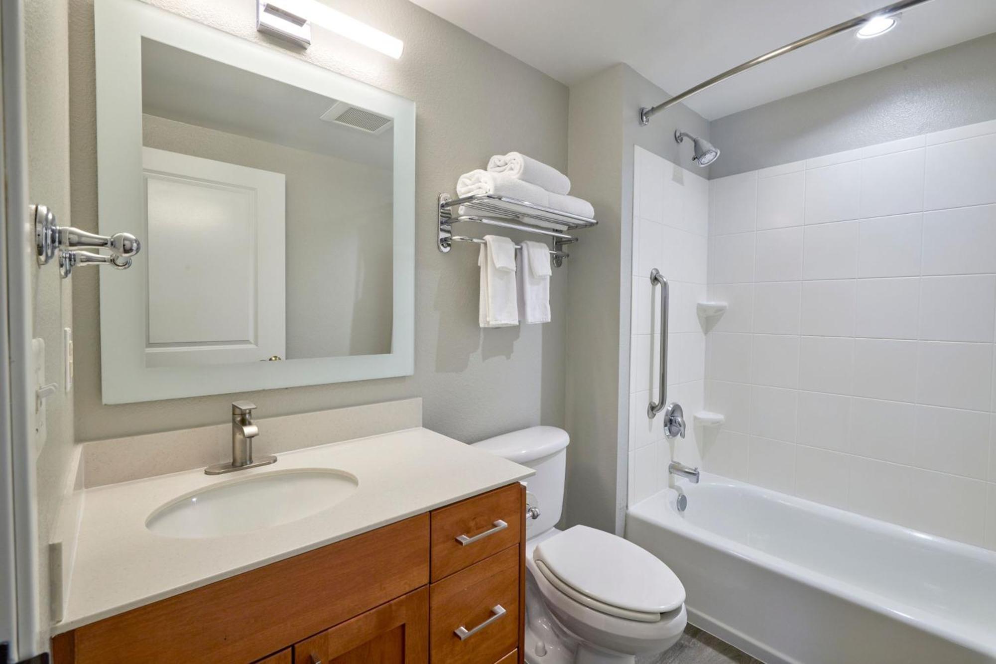 Towneplace Suites Μέντφορντ Εξωτερικό φωτογραφία