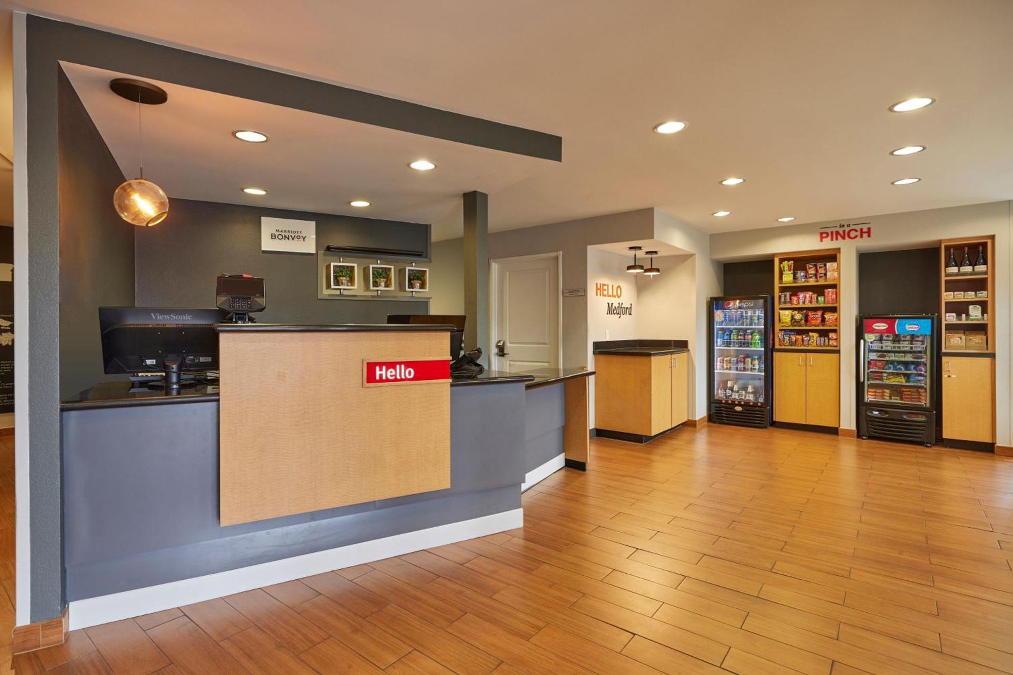 Towneplace Suites Μέντφορντ Εξωτερικό φωτογραφία