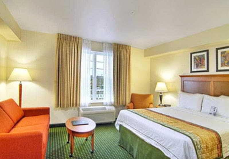 Towneplace Suites Μέντφορντ Εξωτερικό φωτογραφία